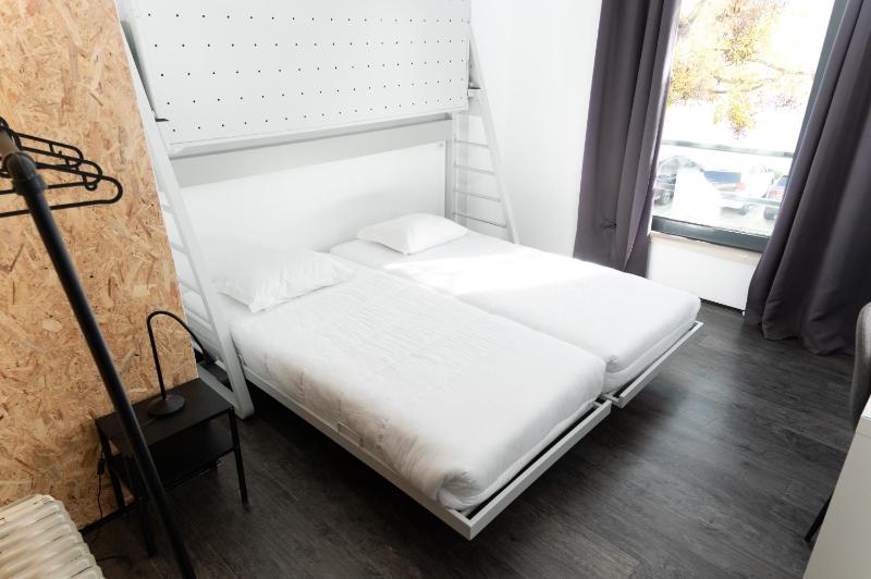 Double Room with Private Bathroom image 4