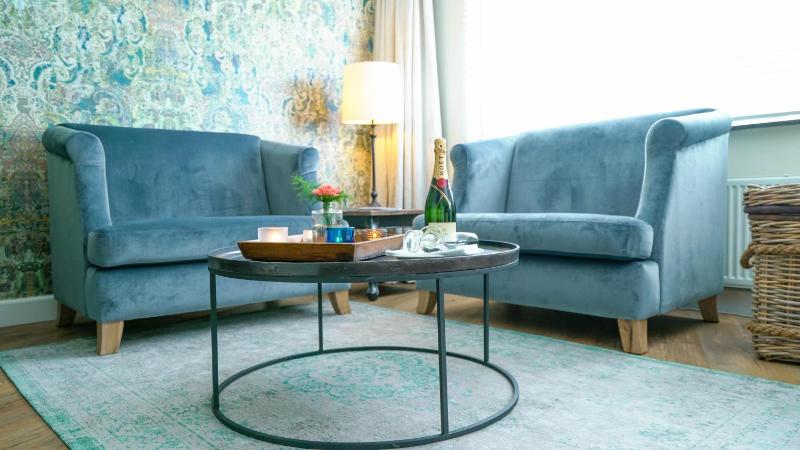 Presidential Suite image 2