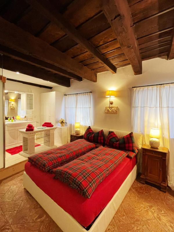 Deluxe Junior Suite image 3