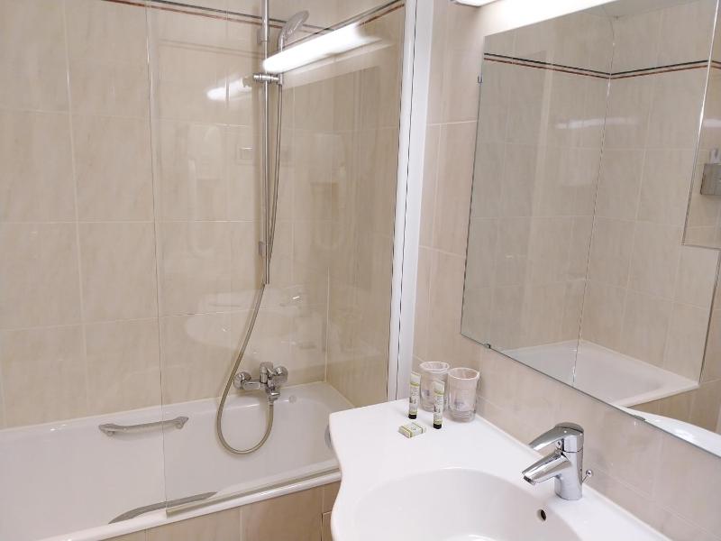 Standard Double Room image 1