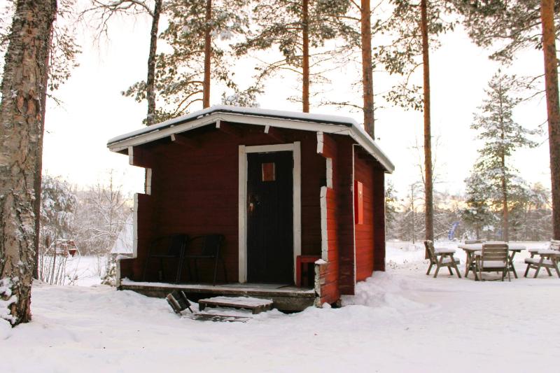 Cottage 4 image 3
