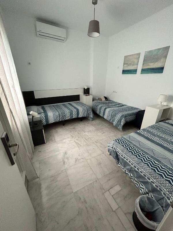 Single Bed in Shared Dormitory Room Mixed of 3 beds image 1