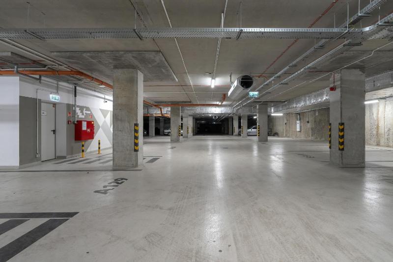 Elegant Apartment for 4 with Parking in Poznan by Noclegi Renters - image 17