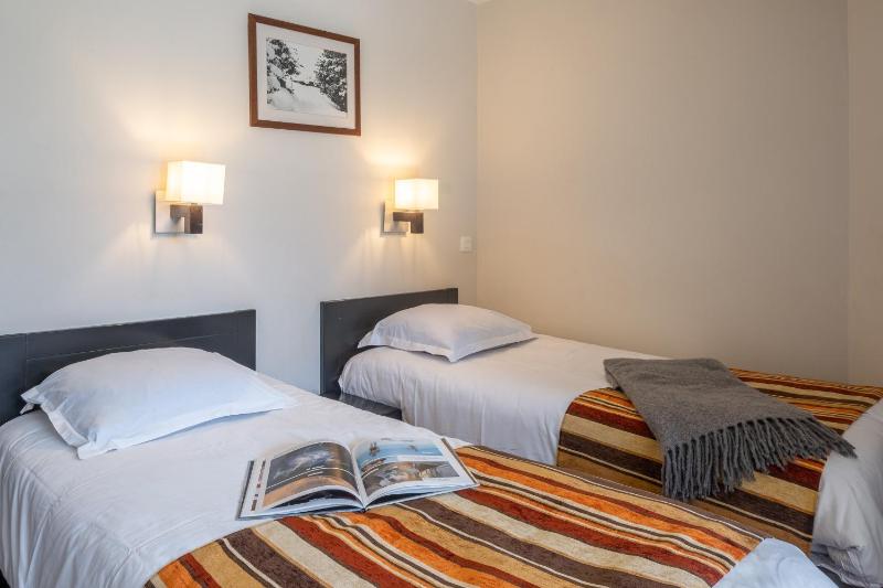 Three-Bedroom Apartment image 3
