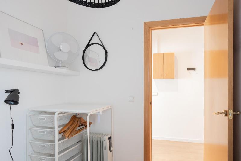 Housalia Lepant 3 bedroom apartment 300 meters de Sagrada Familia - image 10