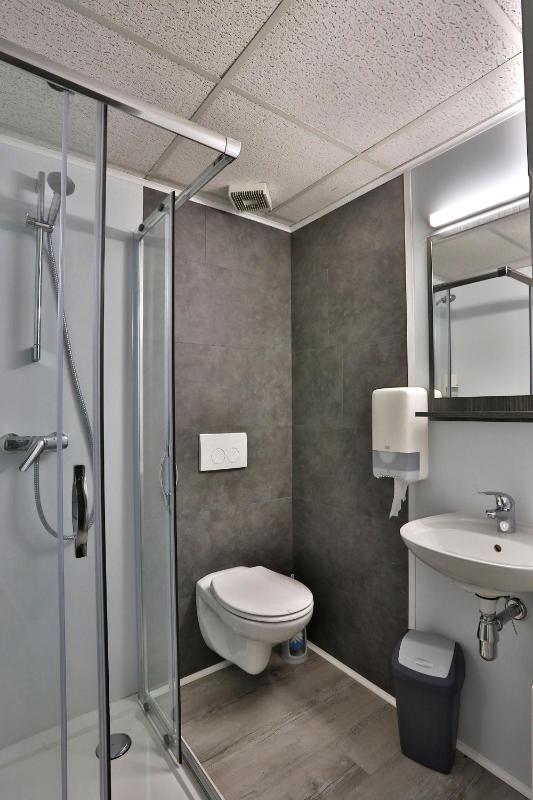 Single Room with Garden View image 3