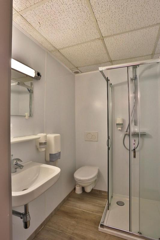 Double Room image 4