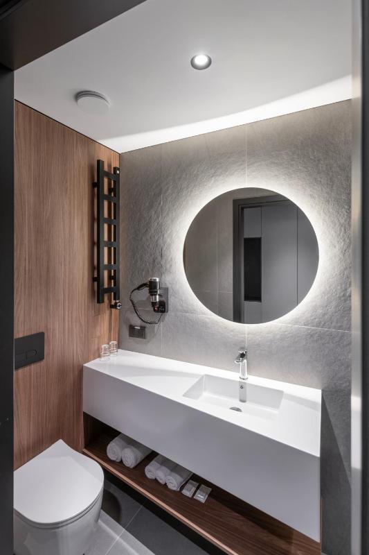 Standard Twin Room image 2