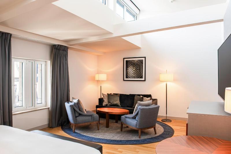 Junior Suite image 4