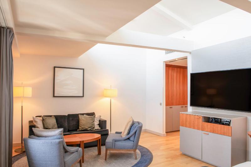 Junior Suite image 3