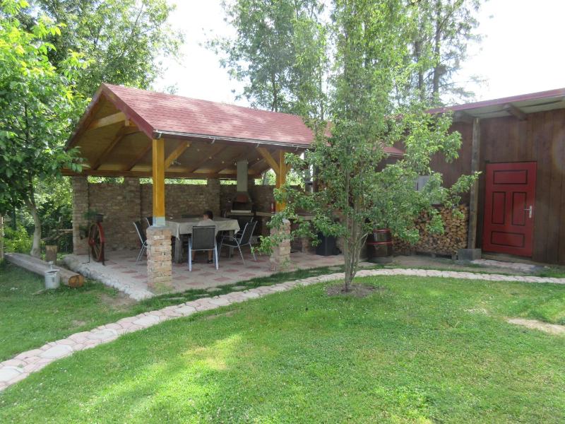 Maisonette with Fireplace image 4