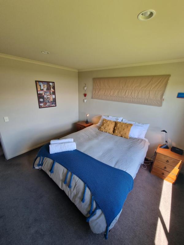 Mountain View Hideaway - image 10