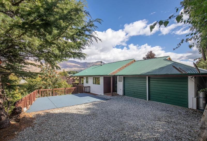 Central Comfort in Wanaka - image 19