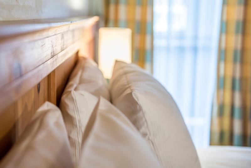 Deluxe Double Room with Balcony image 1