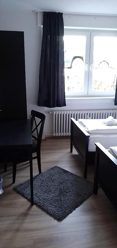 Double Room with Shared Bathroom image 4