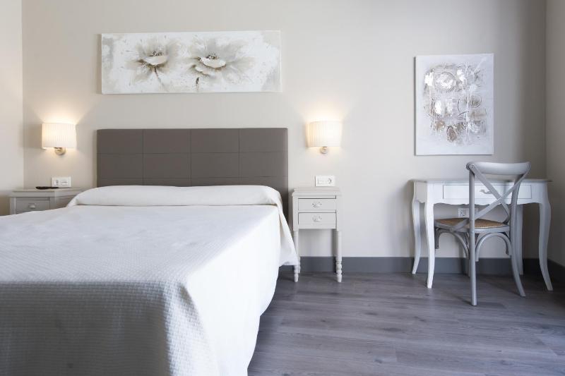 Double Room with Terrace image 4