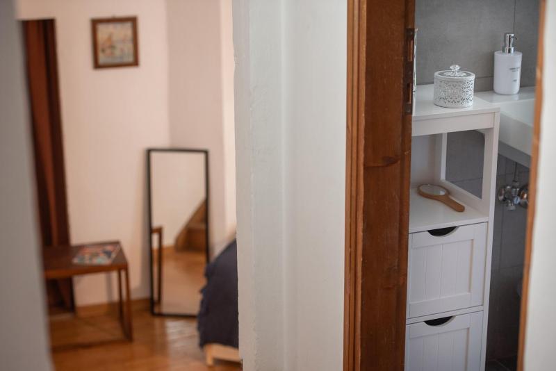 Spacious family flat S. Spirito 8 sleeps - image 13