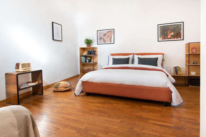 Spacious family flat S. Spirito 8 sleeps - image 14