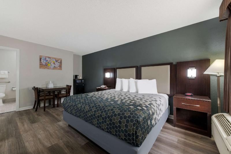 King Room - Disability Access/Non Smoking  image 2