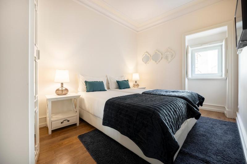 Superior Two-Bedroom Apartment image 3