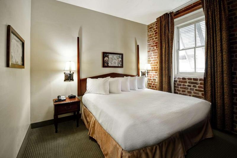 Embassy Suites by Hilton Charleston Historic District - image 14