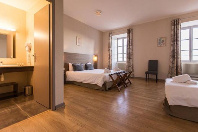 Superior Room image 2