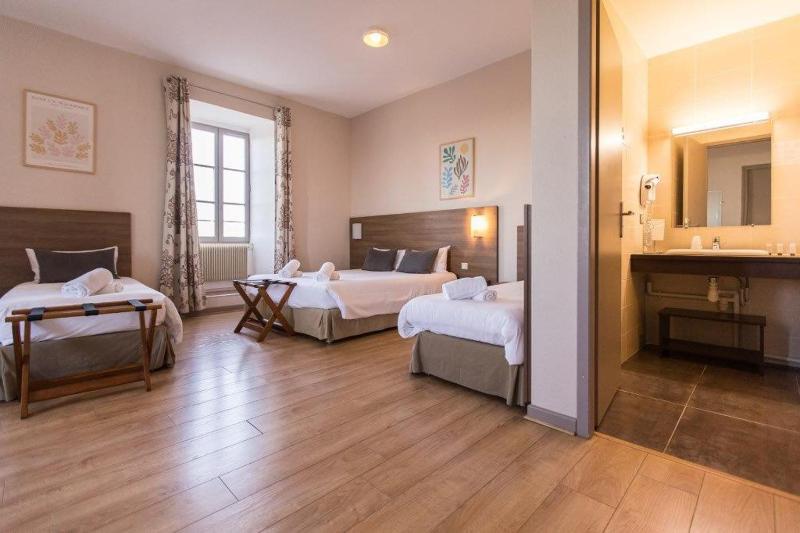Superior Room (4 Persons) image 1