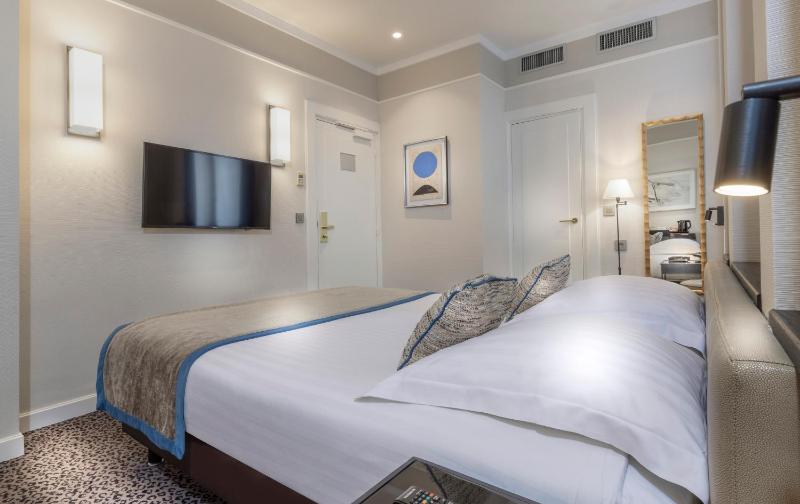 Prestige Room image 3