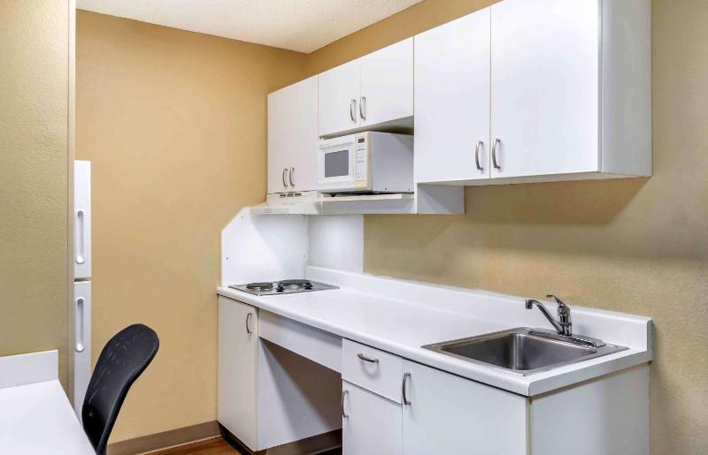 Studio with 2 Twin Beds - Non-Smoking image 3