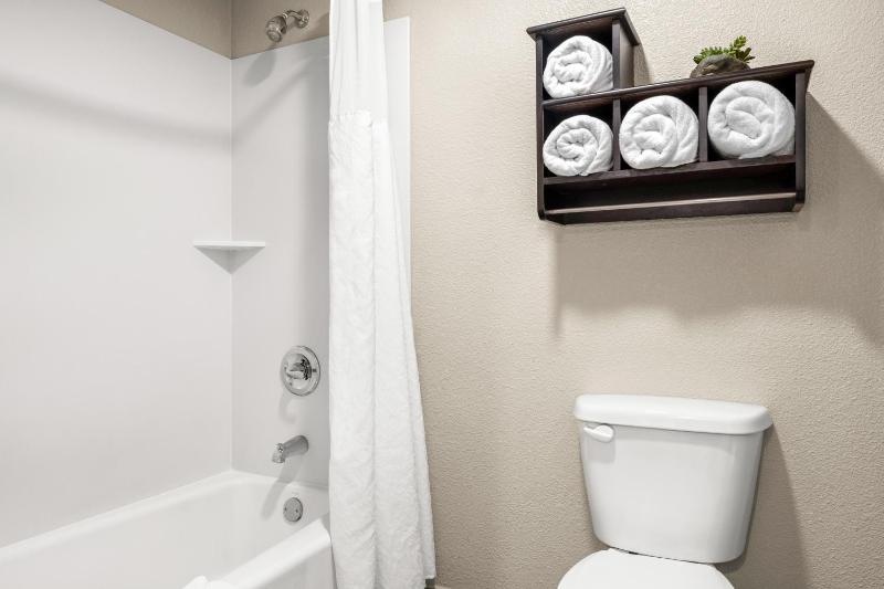 King Mini Suite image 2