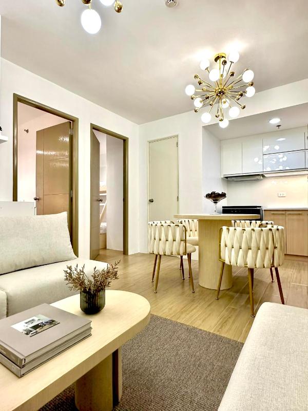 Elegant and Family-Friendly 2BR in Pine Suites - image 12