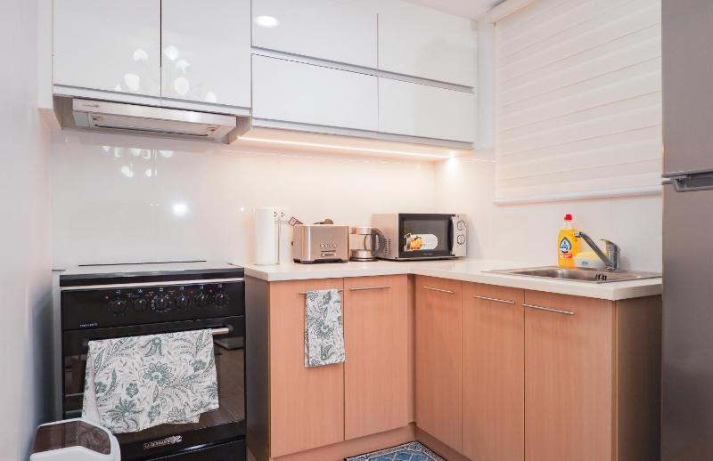 Elegant and Family-Friendly 2BR in Pine Suites - image 4