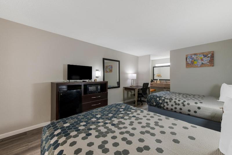 Double Room with Two Double Beds - Non Smoking image 3