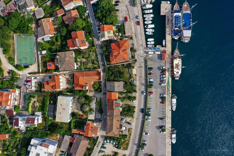 Apartments with a parking space Mali Losinj (Losinj) - 16555 - image 1