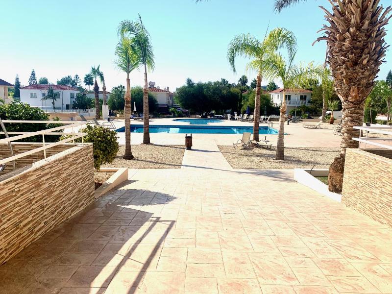 NISSI BEACH AYIA NAPA Pool View Apartment Large Terrace 450m from Nissi Beach - image 2