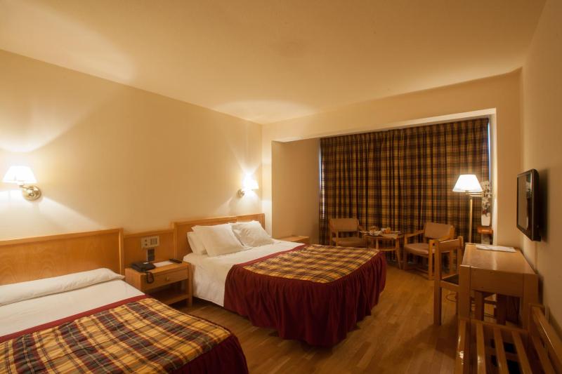  Triple Room image 2