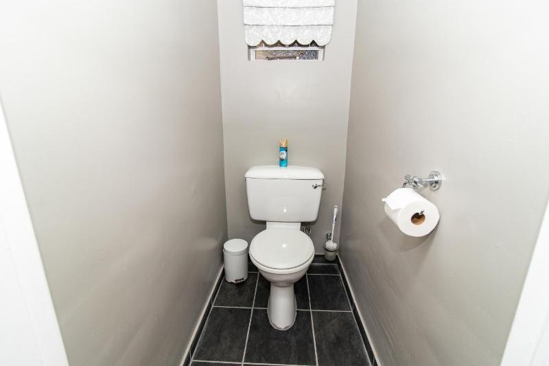 Glenmore Guesthouse - image 4