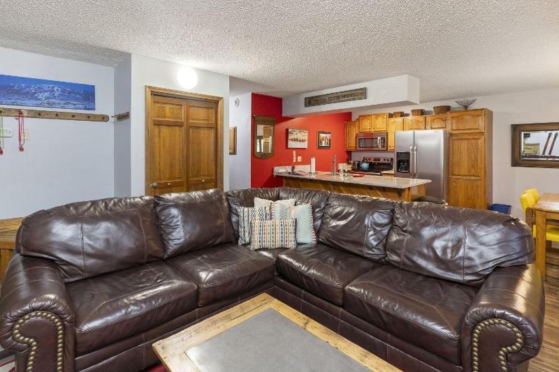 Phoenix 207 condo - image 7