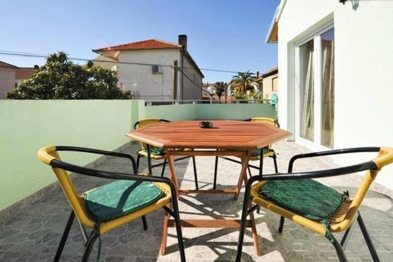 Zara Apartment - image 17