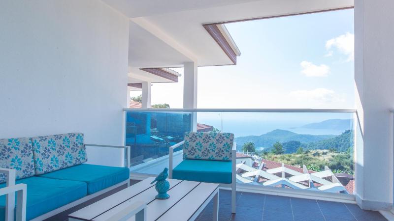  Standard double room With partial sea view image 2