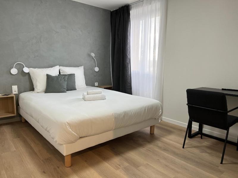 Queen Room image 1