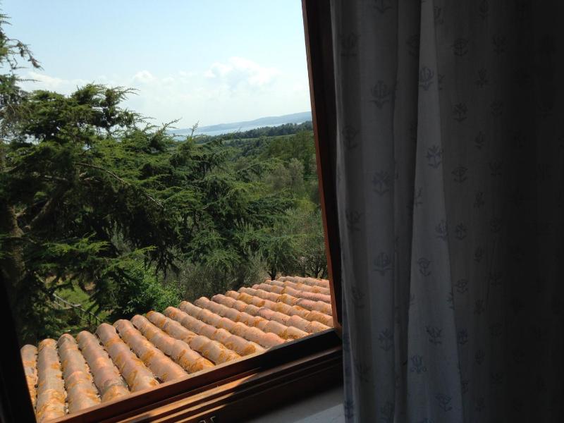 Double Room with Lake View image 2