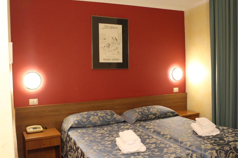 Triple Room image 4