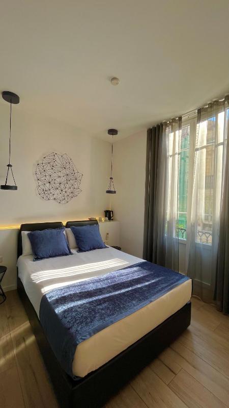 Double Room with Spa Bath image 1