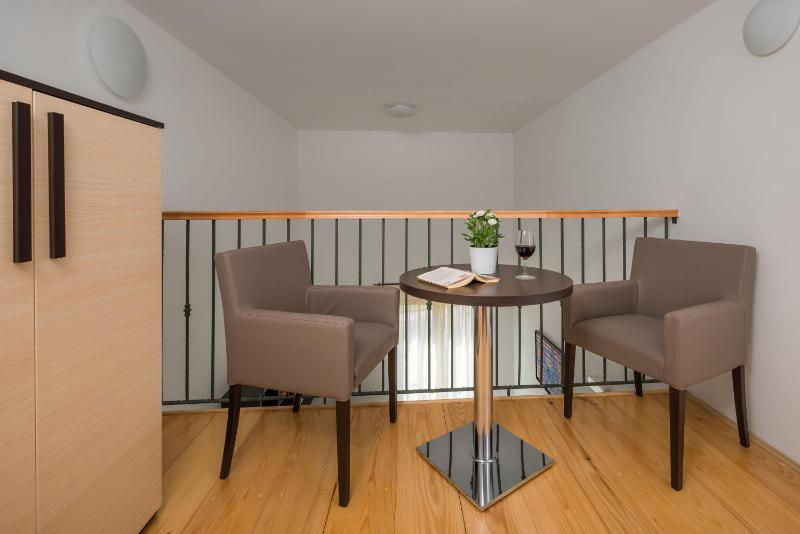 Duplex Apartment (4 Adults) image 3