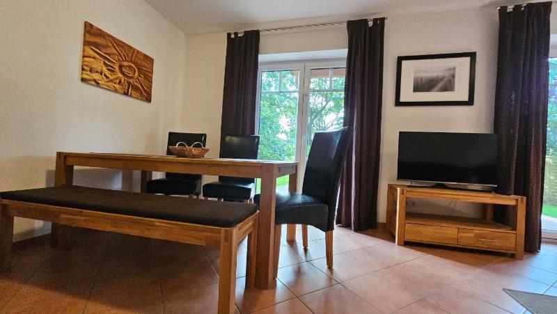 Two-Bedroom Apartment with Terrace (4 Adults) image 4