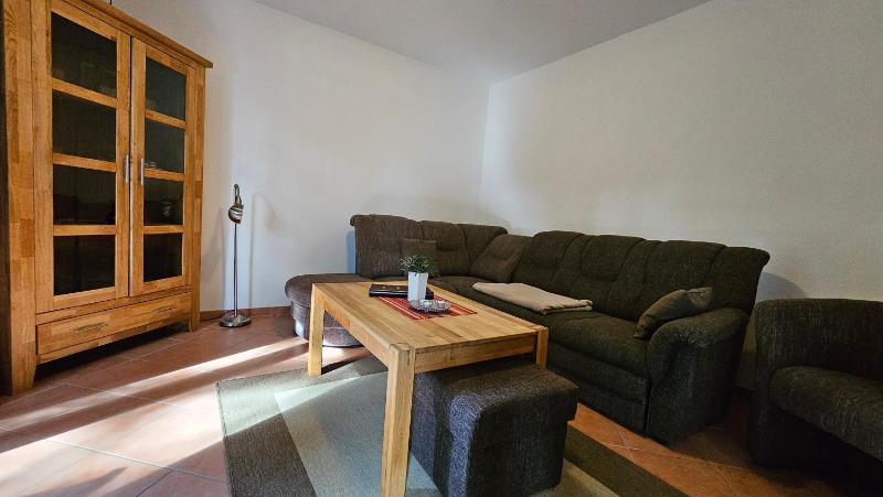 Two-Bedroom Apartment with Terrace (4 Adults) image 3