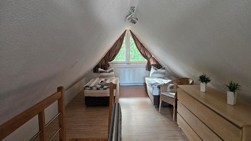 Two-Bedroom Apartment with Balcony (4-6 Adults) image 4