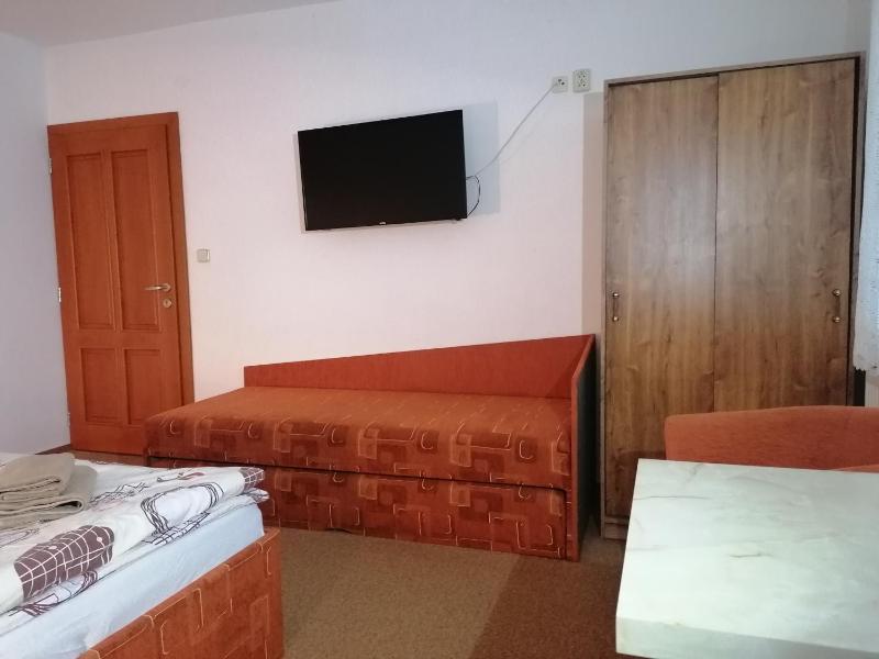 Apartment image 3