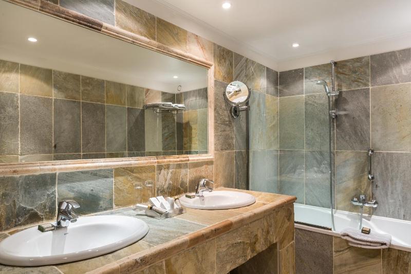 Prestige Double Room image 3